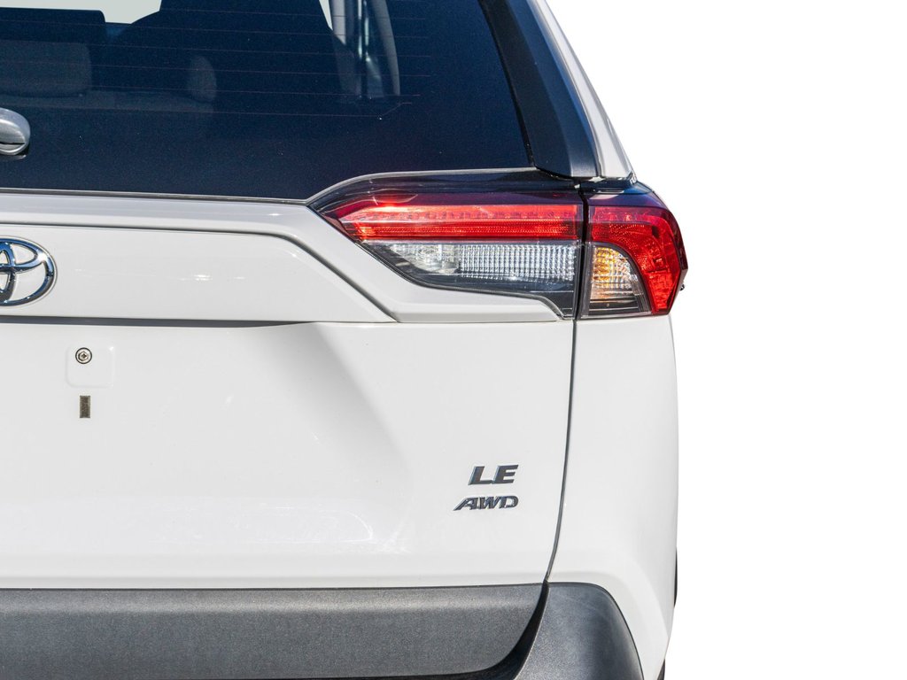 2021 Toyota RAV4 LE AWD **JAMAIS ACCIDENTÉ+CARPLAY+CAMÉRA** in Charlemagne, Quebec - 31 - w1024h768px