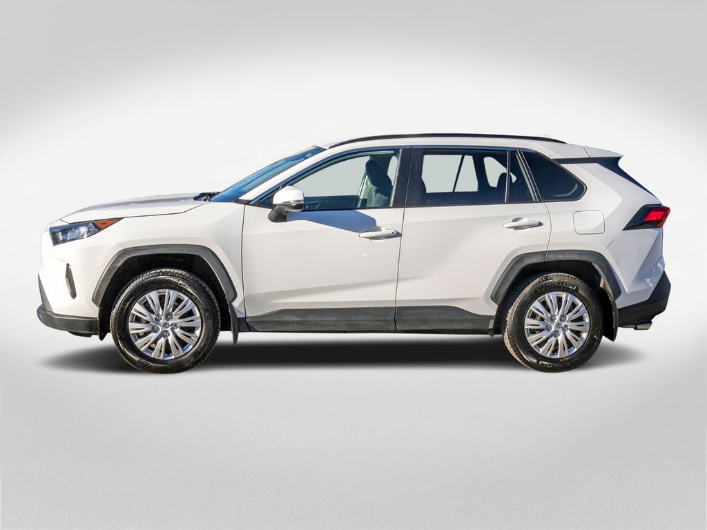 2021 Toyota RAV4 LE AWD **JAMAIS ACCIDENTÉ+CARPLAY+CAMÉRA** in Charlemagne, Quebec - 3 - w1024h768px
