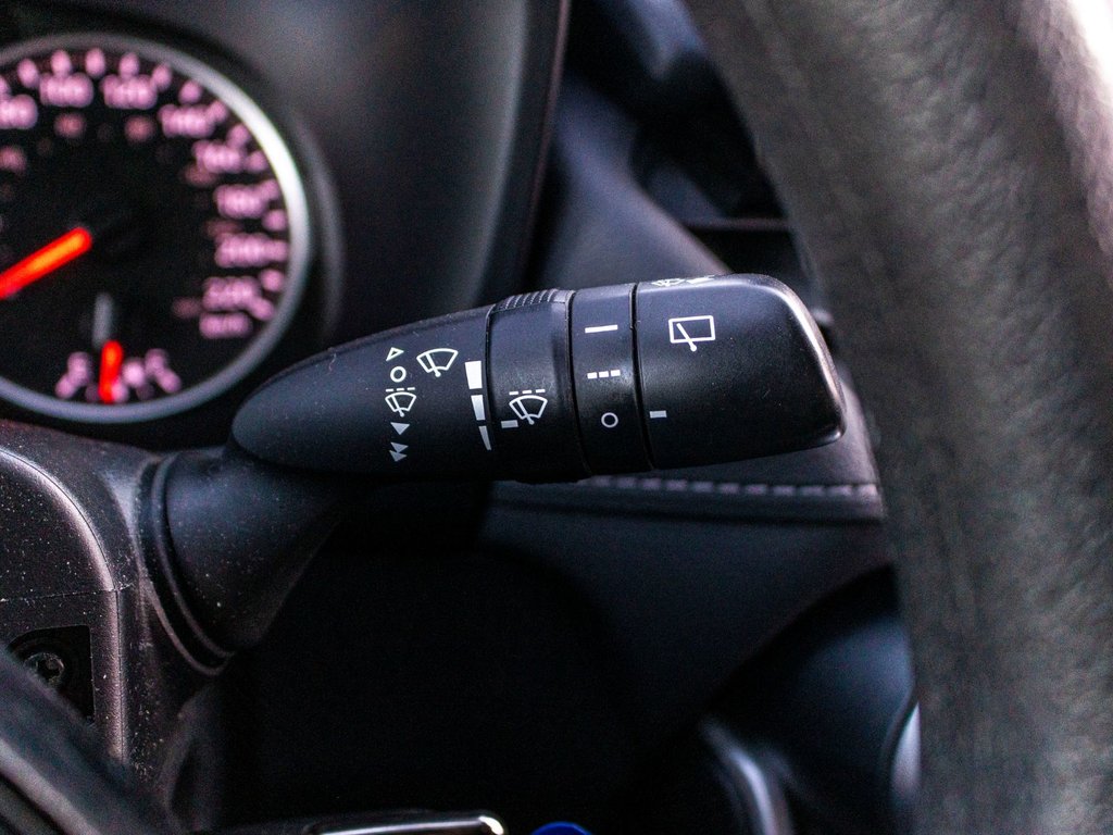 2021 Toyota RAV4 LE AWD **JAMAIS ACCIDENTÉ+CARPLAY+CAMÉRA** in Charlemagne, Quebec - 21 - w1024h768px