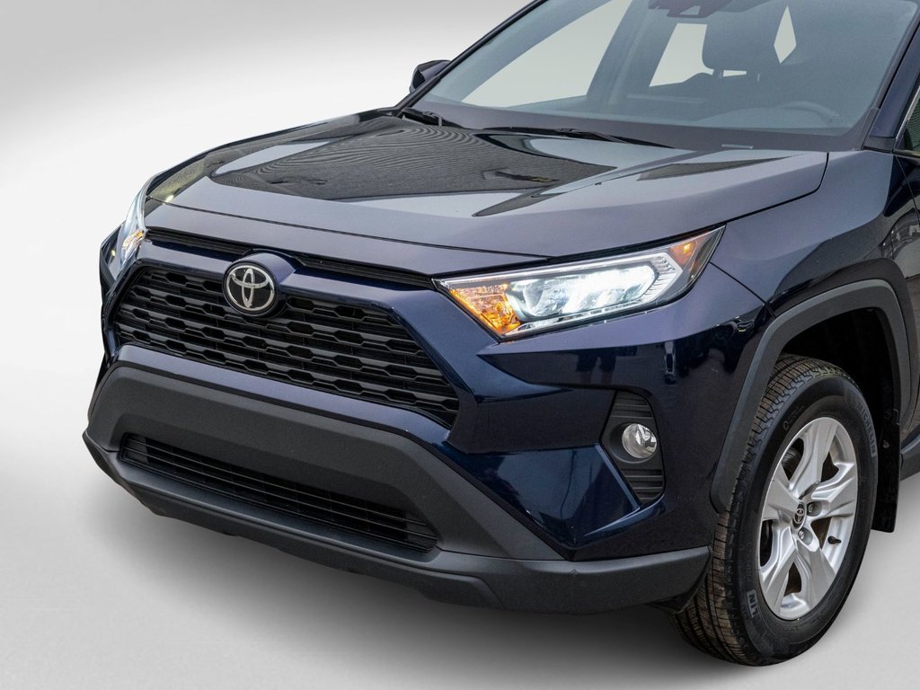 Toyota RAV4 XLE AWD **SIÈGES AVANT CHAUFFANTS + TOIT OUVRANT 2021 à Saint-Jérôme, Québec - 26 - w1024h768px