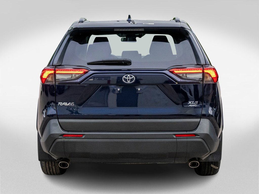 Toyota RAV4 XLE AWD **SIÈGES AVANT CHAUFFANTS + TOIT OUVRANT 2021 à Saint-Jérôme, Québec - 5 - w1024h768px