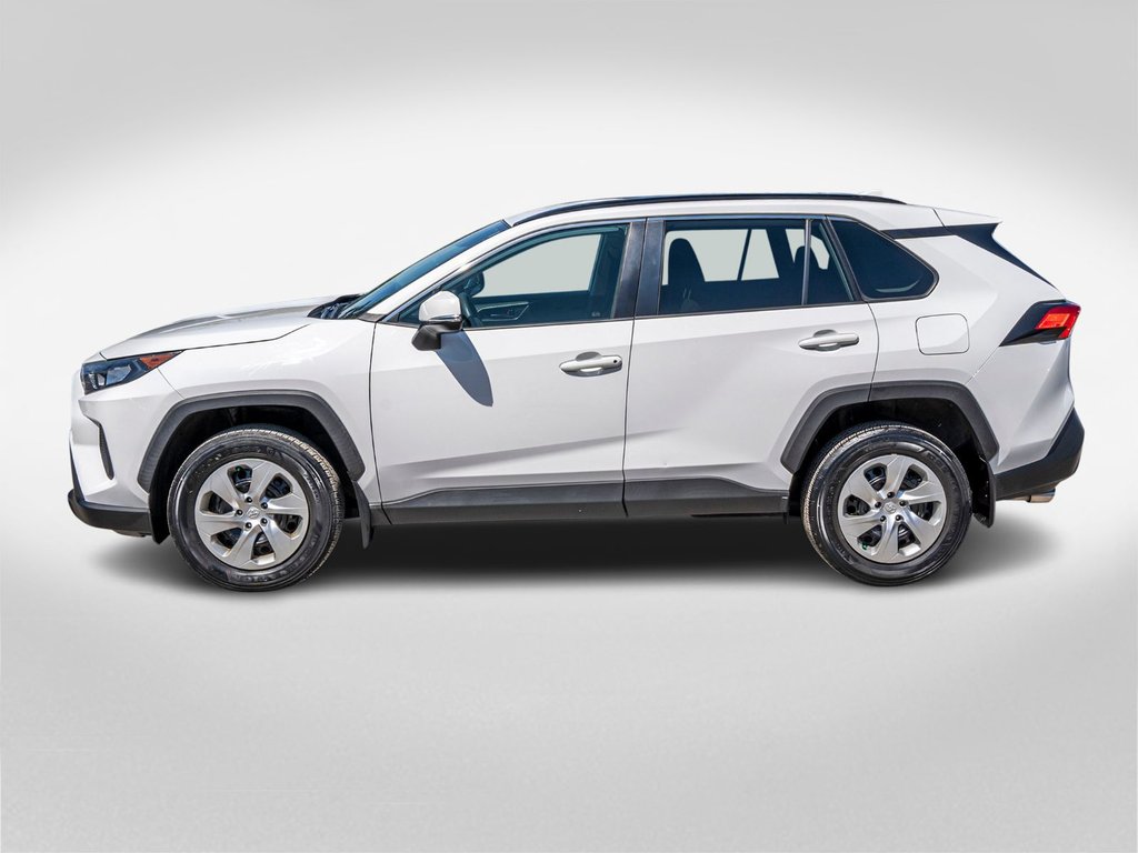 2021 Toyota RAV4 LE AWD **JAMAIS ACCIDENTÉ+CARPLAY+CAMÉRA** in Saint-Jérôme, Quebec - 3 - w1024h768px