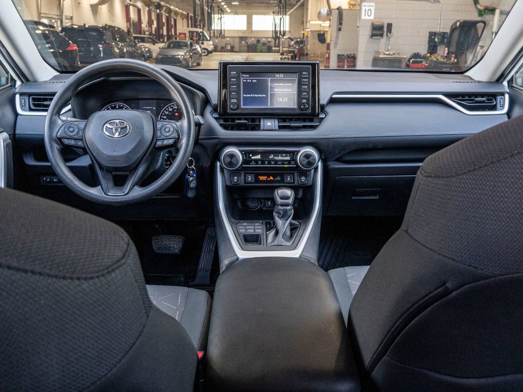 2021 Toyota RAV4 LE AWD **JAMAIS ACCIDENTÉ+CARPLAY+CAMÉRA** in Saint-Jérôme, Quebec - 24 - w1024h768px