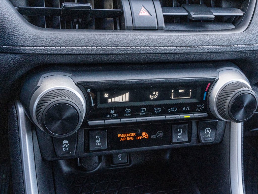 2021 Toyota RAV4 LE AWD **JAMAIS ACCIDENTÉ+CARPLAY+CAMÉRA** in Saint-Jérôme, Quebec - 19 - w1024h768px