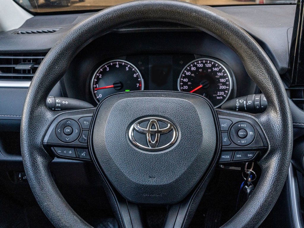 2021 Toyota RAV4 LE AWD **JAMAIS ACCIDENTÉ+CARPLAY+CAMÉRA** in Saint-Jérôme, Quebec - 14 - w1024h768px