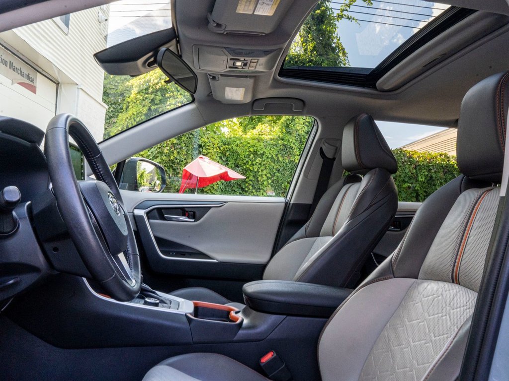 Toyota RAV4 TRAIL **AUCUN CARFAX**TOIT+CUIR+19PO+CARPLAY** 2021 à Charlemagne, Québec - 18 - w1024h768px