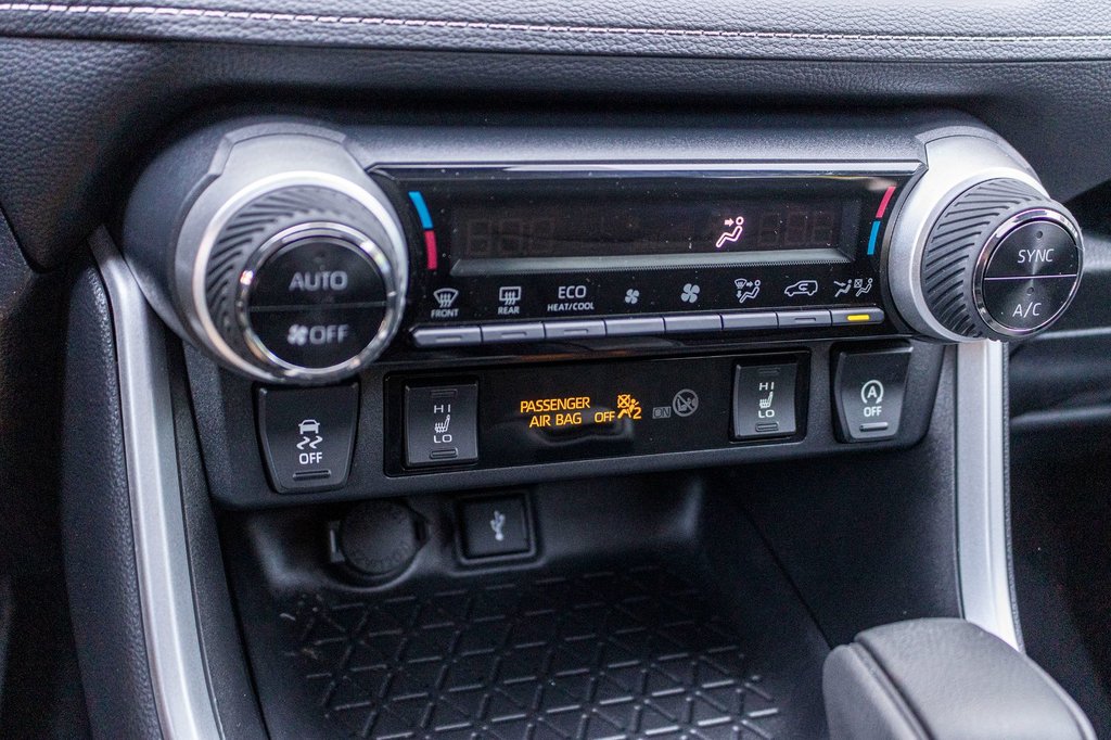 2022 Toyota RAV4 XLE **JAMAIS ACCIDENTÉ+CARPLAY+CAMÉRA+MAG** in Charlemagne, Quebec - 17 - w1024h768px