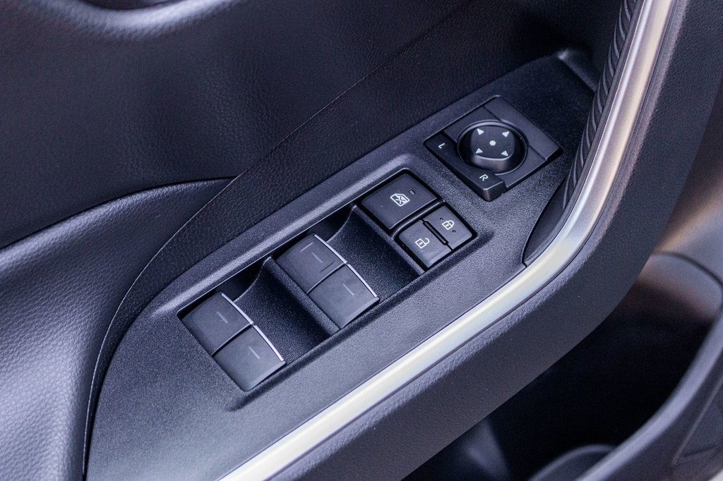 2022 Toyota RAV4 XLE **JAMAIS ACCIDENTÉ+CARPLAY+CAMÉRA+MAG** in Charlemagne, Quebec - 28 - w1024h768px