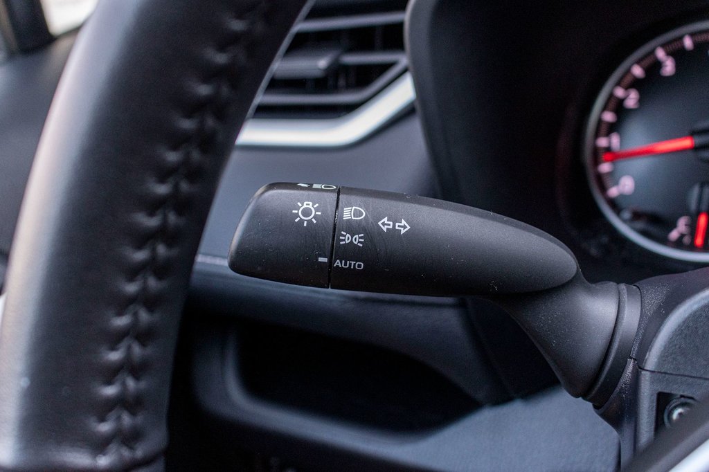 2022 Toyota RAV4 XLE **JAMAIS ACCIDENTÉ+CARPLAY+CAMÉRA+MAG** in Charlemagne, Quebec - 19 - w1024h768px