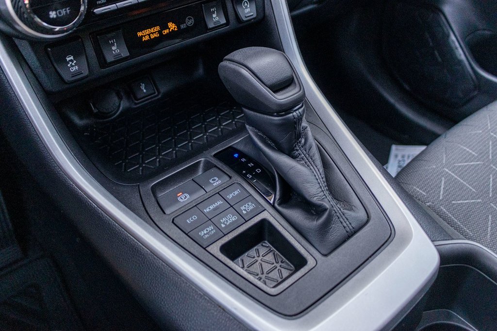 2022 Toyota RAV4 XLE **JAMAIS ACCIDENTÉ+CARPLAY+CAMÉRA+MAG** in Charlemagne, Quebec - 14 - w1024h768px