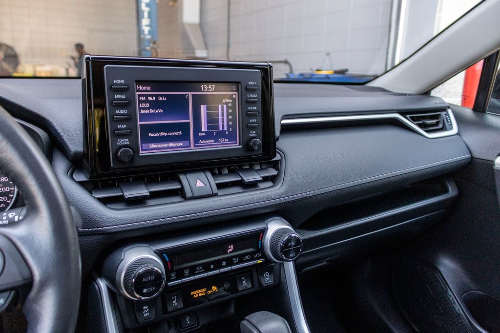 2022 Toyota RAV4 XLE **JAMAIS ACCIDENTÉ+CARPLAY+CAMÉRA+MAG** in Charlemagne, Quebec - 13 - w1024h768px