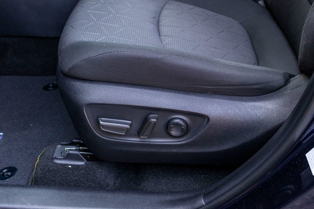 2022 Toyota RAV4 XLE **JAMAIS ACCIDENTÉ+CARPLAY+CAMÉRA+MAG** in Charlemagne, Quebec - 25 - w1024h768px