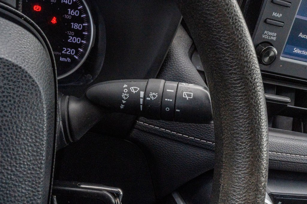 2022 Toyota RAV4 LE AWD **JAMAIS ACCIDENTÉ+CAMÉRA+CARPLAY** in Charlemagne, Quebec - 17 - w1024h768px