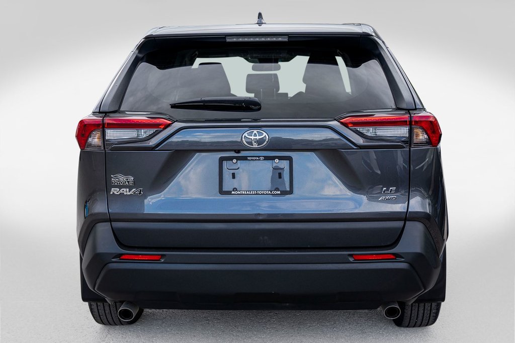 2022 Toyota RAV4 LE AWD **JAMAIS ACCIDENTÉ+CAMÉRA+CARPLAY** in Charlemagne, Quebec - 5 - w1024h768px