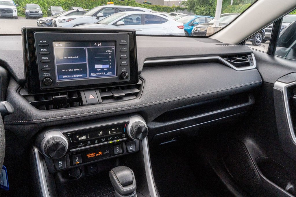 2022 Toyota RAV4 LE AWD **JAMAIS ACCIDENTÉ+CAMÉRA+CARPLAY** in Charlemagne, Quebec - 12 - w1024h768px