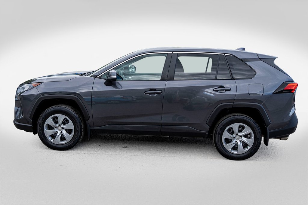 2022 Toyota RAV4 LE AWD **JAMAIS ACCIDENTÉ+CAMÉRA+CARPLAY** in Charlemagne, Quebec - 3 - w1024h768px