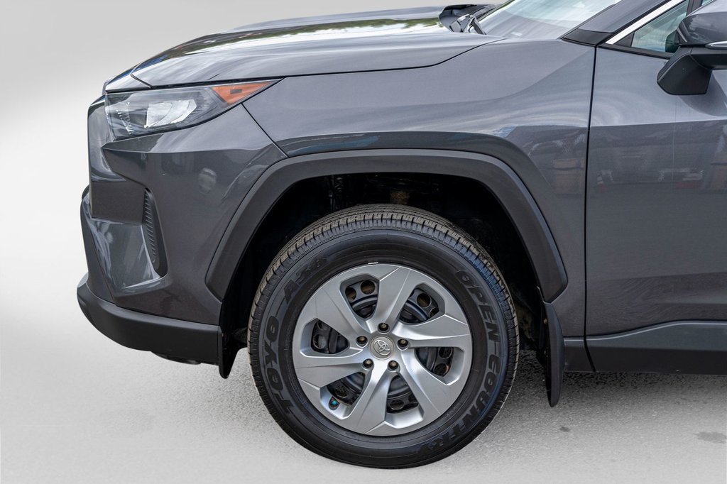 2022 Toyota RAV4 LE AWD **JAMAIS ACCIDENTÉ+CAMÉRA+CARPLAY** in Charlemagne, Quebec - 29 - w1024h768px