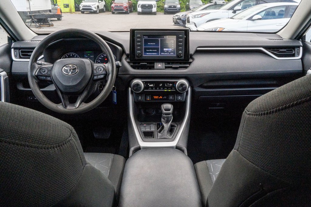 2022 Toyota RAV4 LE AWD **JAMAIS ACCIDENTÉ+CAMÉRA+CARPLAY** in Charlemagne, Quebec - 18 - w1024h768px