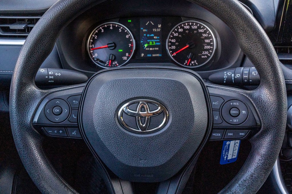 2022 Toyota RAV4 LE AWD **JAMAIS ACCIDENTÉ+CARPLAY+CAMÉRA** in Charlemagne, Quebec - 9 - w1024h768px
