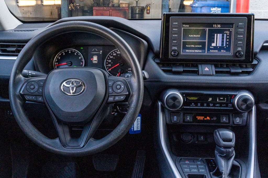 2022 Toyota RAV4 LE AWD **JAMAIS ACCIDENTÉ+CARPLAY+CAMÉRA** in Charlemagne, Quebec - 7 - w1024h768px