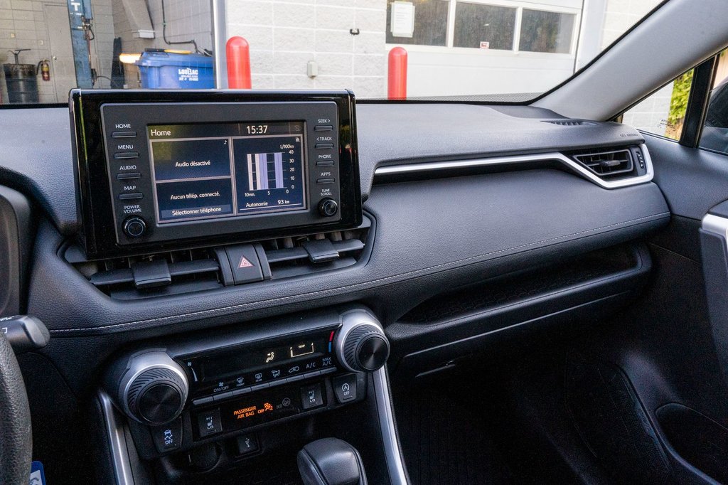 2022 Toyota RAV4 LE AWD **JAMAIS ACCIDENTÉ+CARPLAY+CAMÉRA** in Charlemagne, Quebec - 12 - w1024h768px
