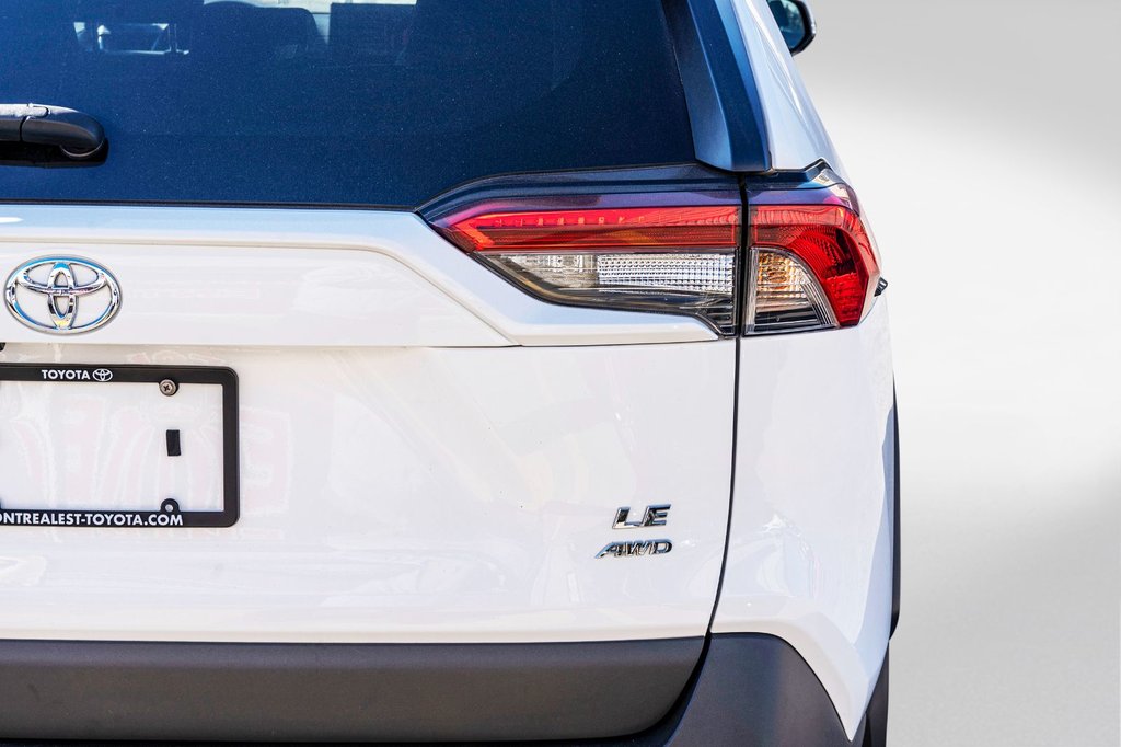 2022 Toyota RAV4 LE AWD **JAMAIS ACCIDENTÉ+CARPLAY+CAMÉRA** in Charlemagne, Quebec - 26 - w1024h768px