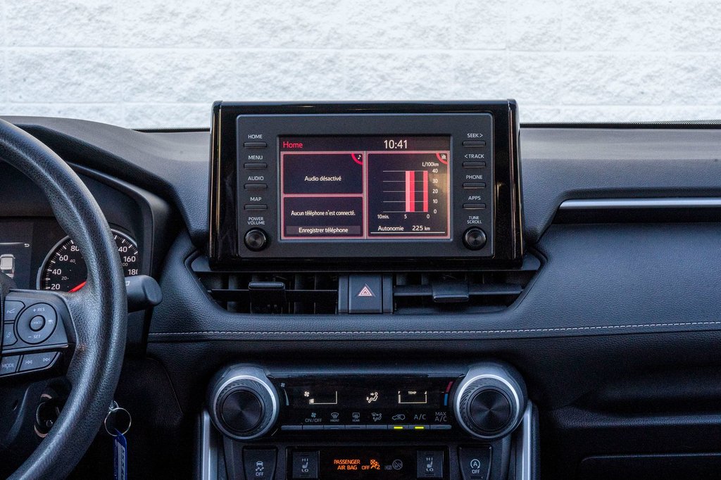 2022 Toyota RAV4 LE AWD **JAMAIS ACCIDENTÉ+CARPLAY+CAMÉRA** in Charlemagne, Quebec - 8 - w1024h768px