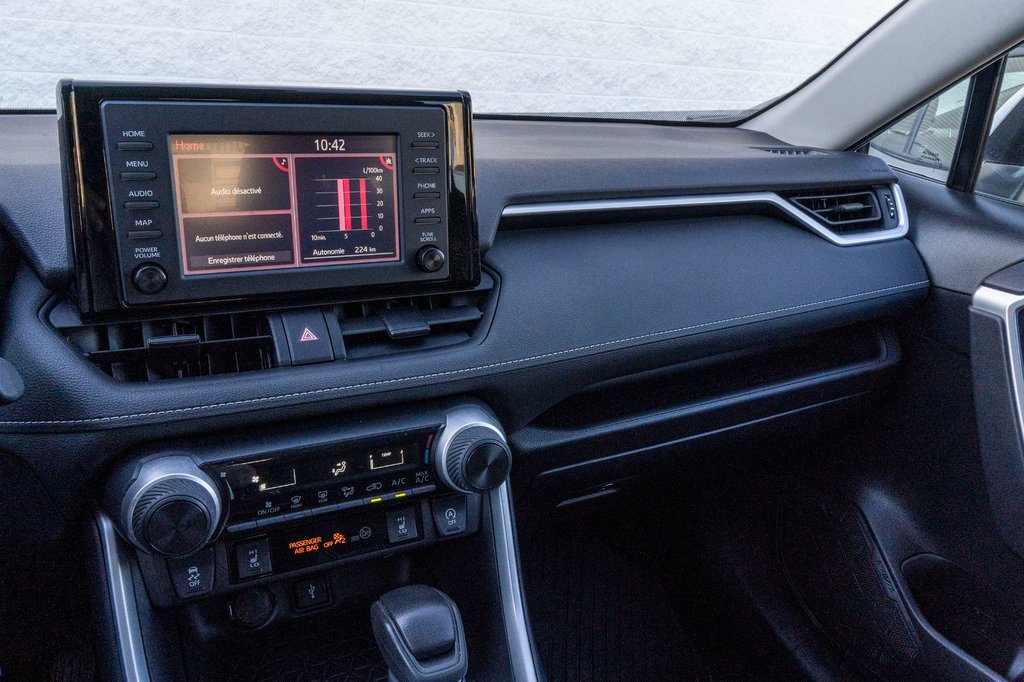 2022 Toyota RAV4 LE AWD **JAMAIS ACCIDENTÉ+CARPLAY+CAMÉRA** in Charlemagne, Quebec - 12 - w1024h768px