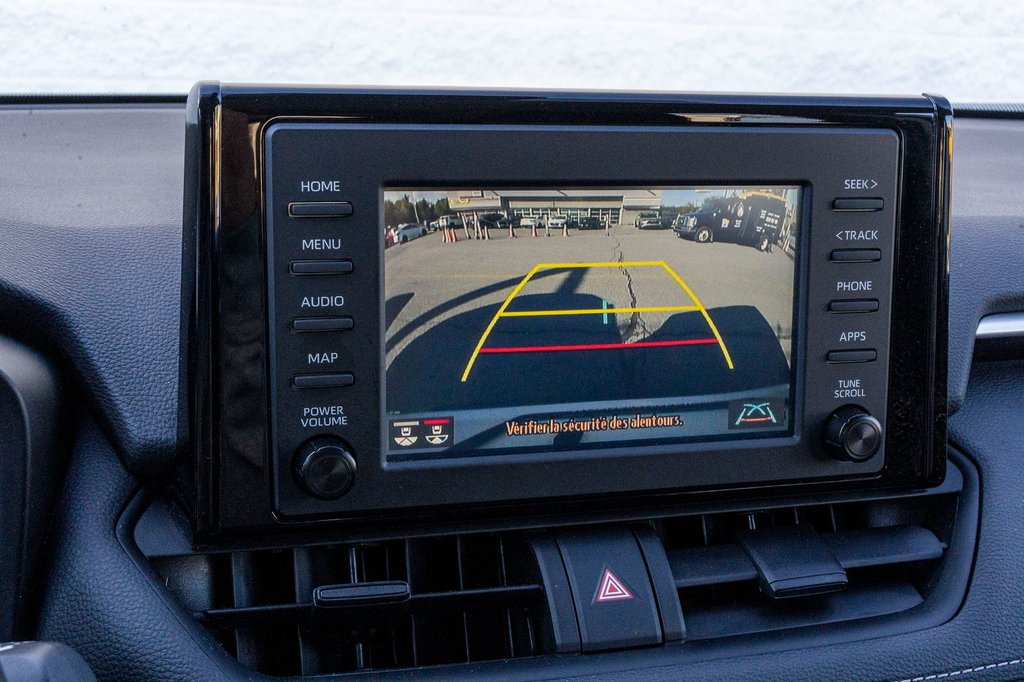 2022 Toyota RAV4 LE AWD **JAMAIS ACCIDENTÉ+CARPLAY+CAMÉRA** in Charlemagne, Quebec - 15 - w1024h768px