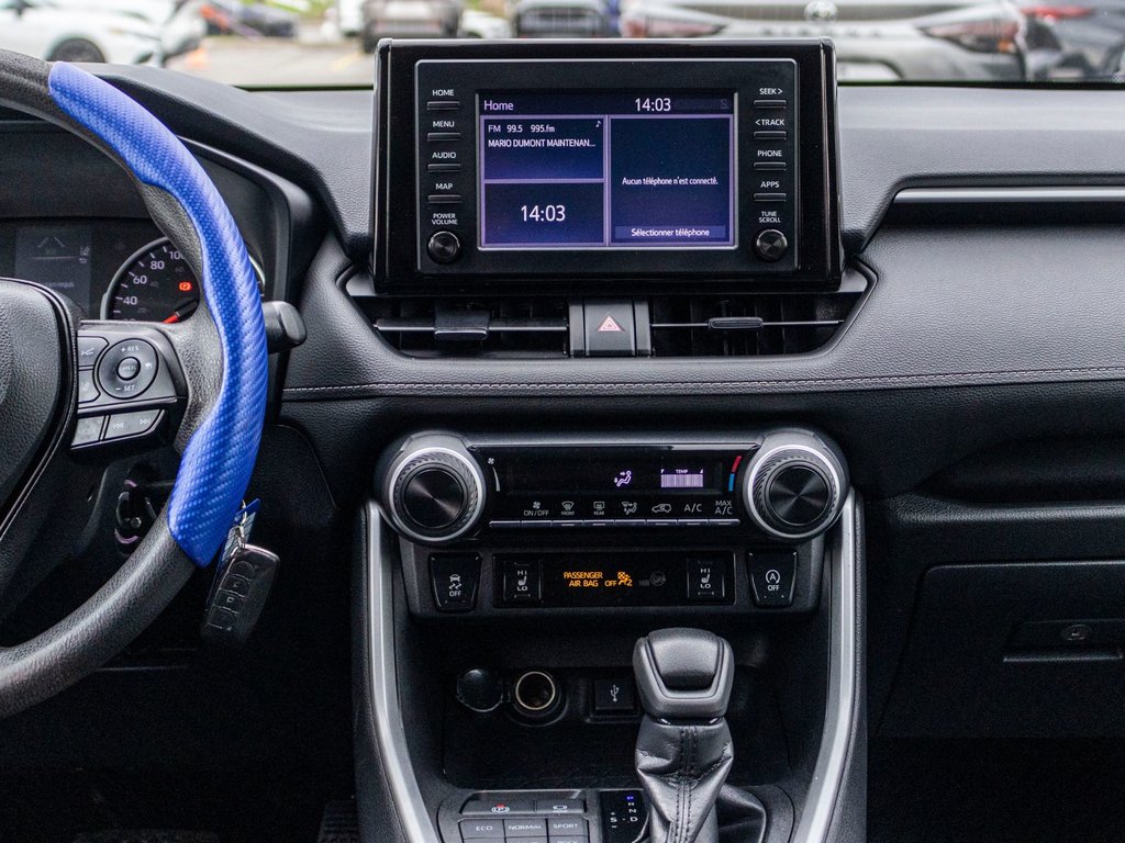 2022 Toyota RAV4 LE in Charlemagne, Quebec - 9 - w1024h768px