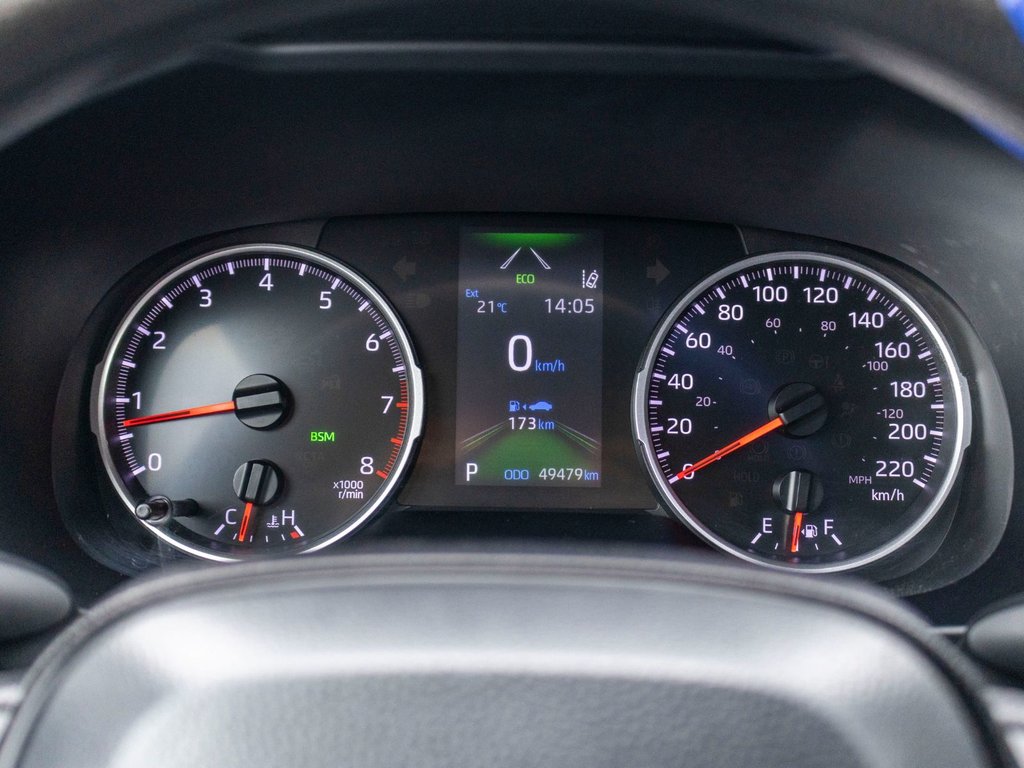 2022 Toyota RAV4 LE in Charlemagne, Quebec - 18 - w1024h768px