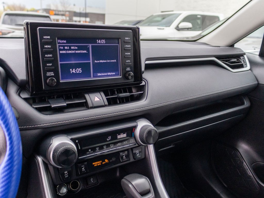2022 Toyota RAV4 LE in Charlemagne, Quebec - 13 - w1024h768px
