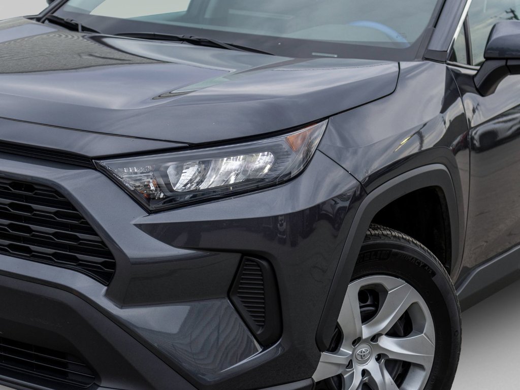 2022 Toyota RAV4 LE in Charlemagne, Quebec - 34 - w1024h768px