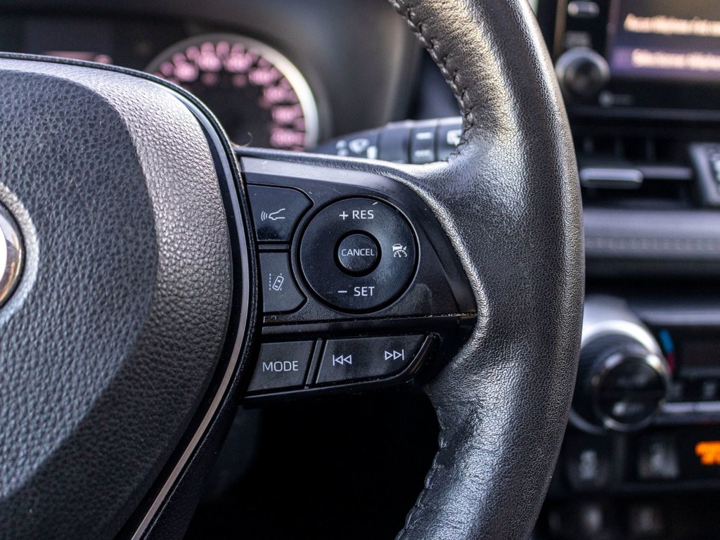 2022 Toyota RAV4 XLE AWD **JAMAIS ACCIDENTÉ + CARPLAY + CAM 360 in Saint-Jérôme, Quebec - 12 - w1024h768px