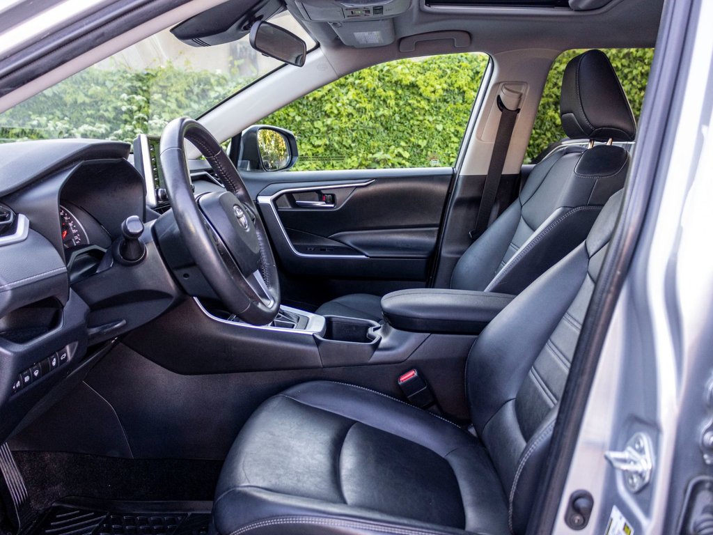 2022 Toyota RAV4 XLE AWD **JAMAIS ACCIDENTÉ + CARPLAY + CAM 360 in Saint-Jérôme, Quebec - 24 - w1024h768px