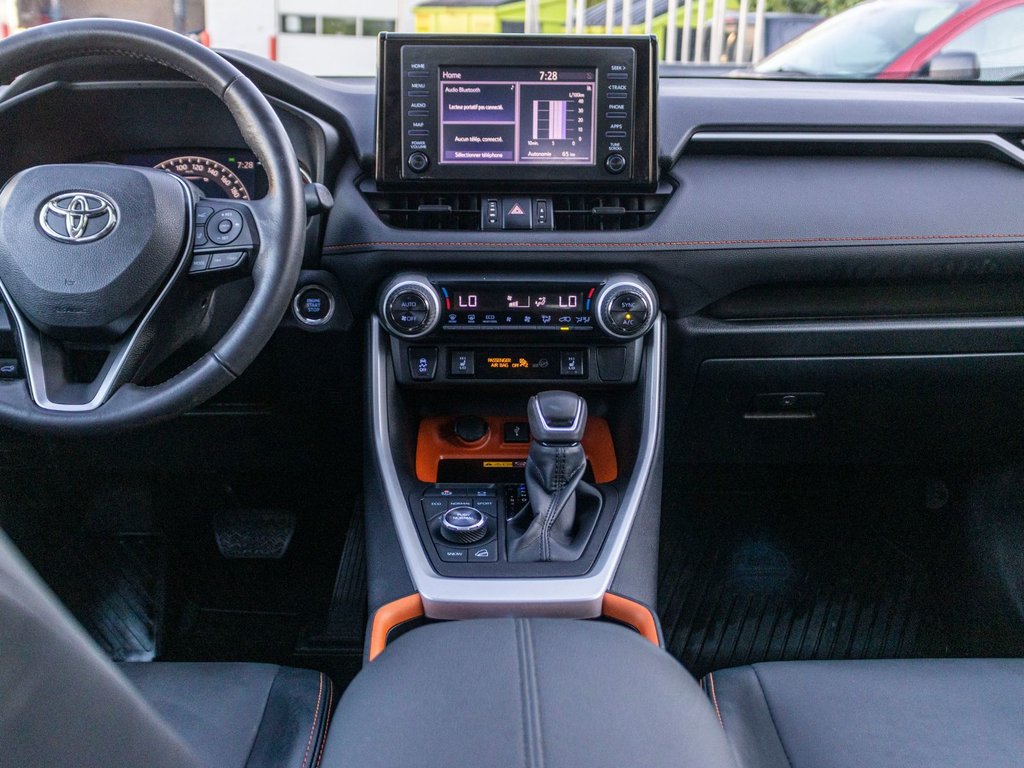 2022 Toyota RAV4 Trail **JAMAIS ACCIDENTÉ + SIÈGES AVANT CHAUFFANTS in Charlemagne, Quebec - 9 - w1024h768px