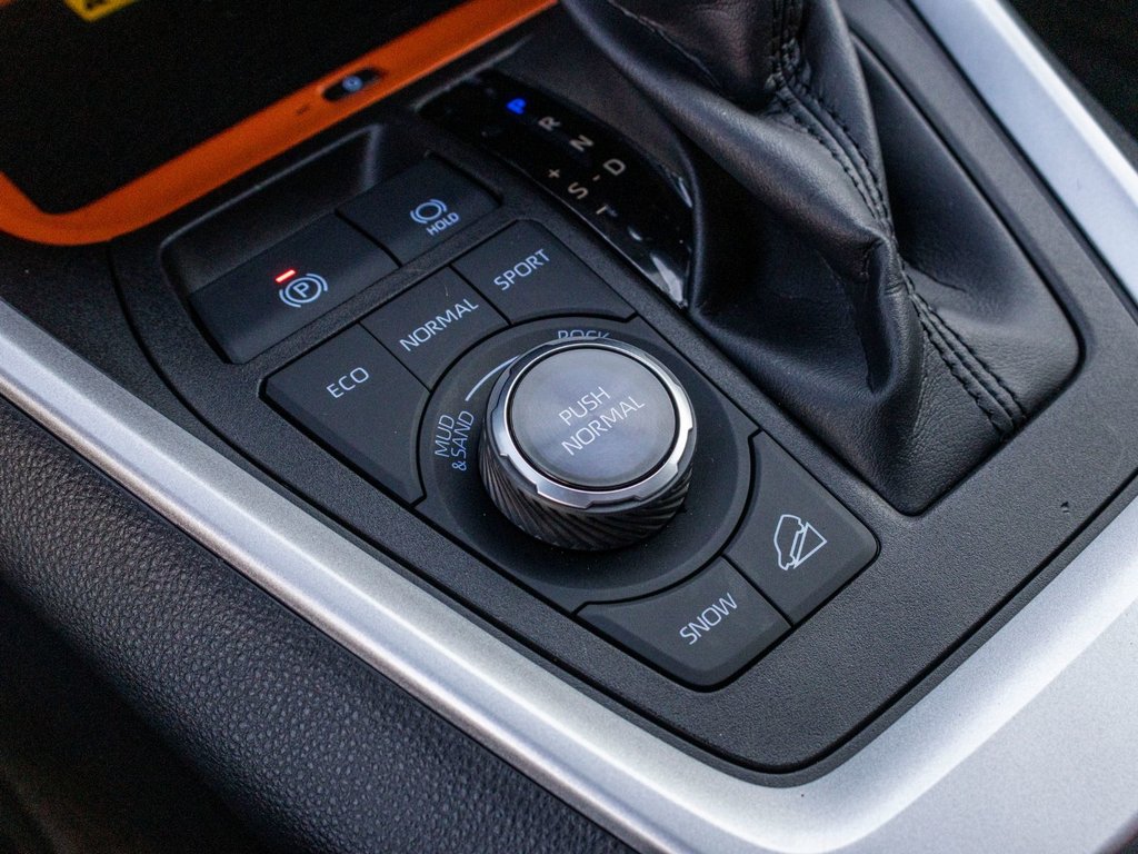 2022 Toyota RAV4 Trail **JAMAIS ACCIDENTÉ + SIÈGES AVANT CHAUFFANTS in Charlemagne, Quebec - 16 - w1024h768px