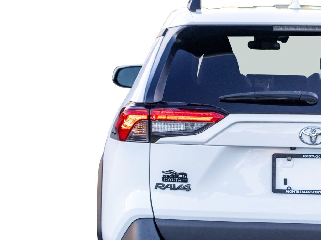 2022 Toyota RAV4 Trail **JAMAIS ACCIDENTÉ + SIÈGES AVANT CHAUFFANTS in Charlemagne, Quebec - 35 - w1024h768px