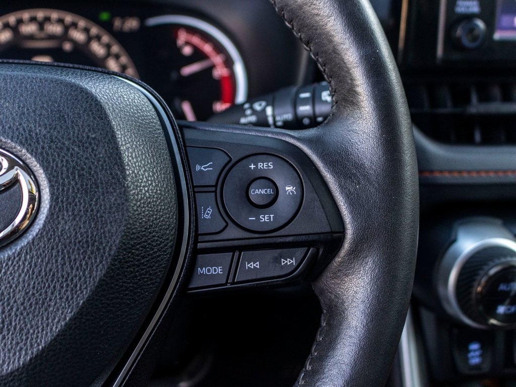 2022 Toyota RAV4 Trail **JAMAIS ACCIDENTÉ + SIÈGES AVANT CHAUFFANTS in Charlemagne, Quebec - 12 - w1024h768px