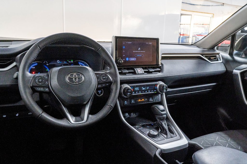 RAV4 Hybrid XLE 2023 à Charlemagne, Québec - 6 - w1024h768px