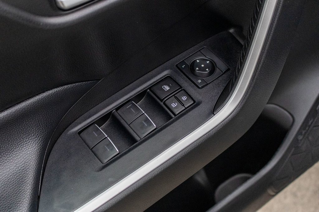 Toyota RAV4 Hybride XLE **JAMAIS ACCIDENTÉ+CARPLAY+CAMÉRA+MAG** 2023 à Charlemagne, Québec - 29 - w1024h768px