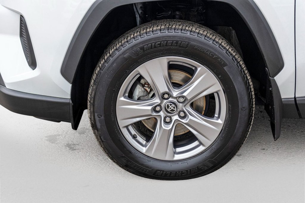 Toyota RAV4 Hybride XLE **JAMAIS ACCIDENTÉ+CARPLAY+CAMÉRA+MAG** 2023 à Charlemagne, Québec - 38 - w1024h768px