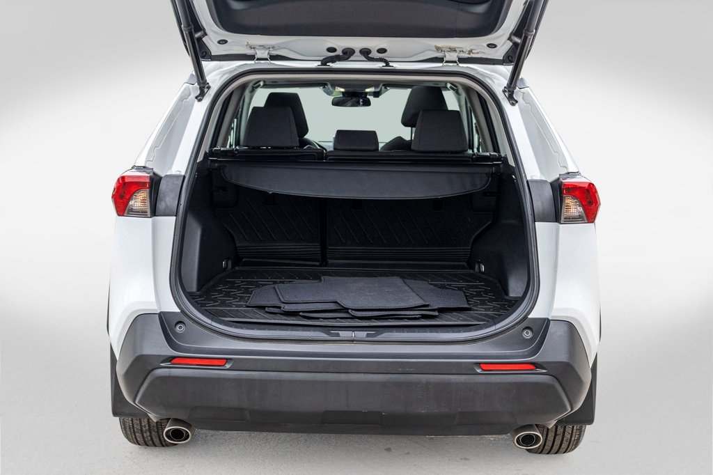 Toyota RAV4 Hybride XLE **JAMAIS ACCIDENTÉ+CARPLAY+CAMÉRA+MAG** 2023 à Charlemagne, Québec - 31 - w1024h768px