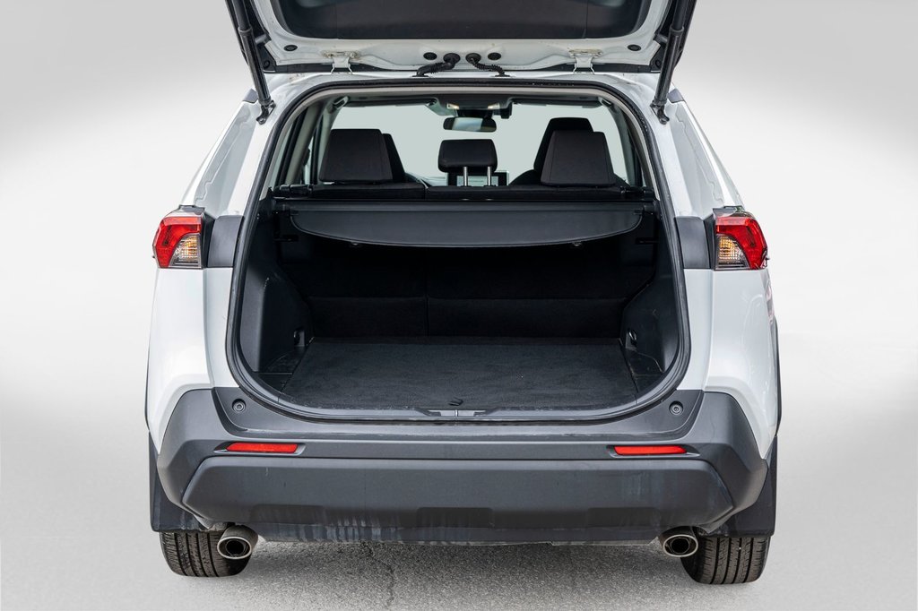 2023 Toyota RAV4 XLE AWD **JAMAIS ACCIDENTÉ** CARPLAY+CAMÉRA+MAG** in Charlemagne, Quebec - 23 - w1024h768px