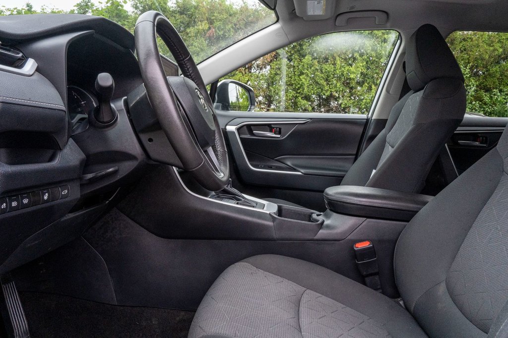 2023 Toyota RAV4 XLE AWD **JAMAIS ACCIDENTÉ** CARPLAY+CAMÉRA+MAG** in Charlemagne, Quebec - 19 - w1024h768px