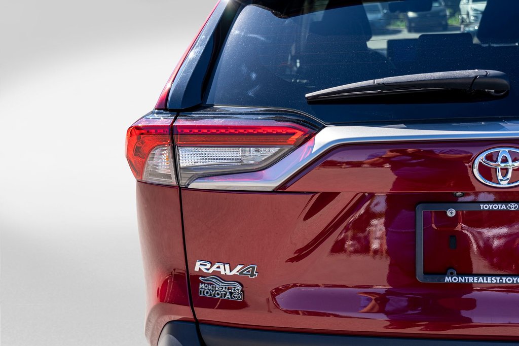 2023 Toyota RAV4 LIMITED **JAMAIS ACCIDENTÉ+CUIR+TOIT+19PO+CARPLAY* in Charlemagne, Quebec - 25 - w1024h768px