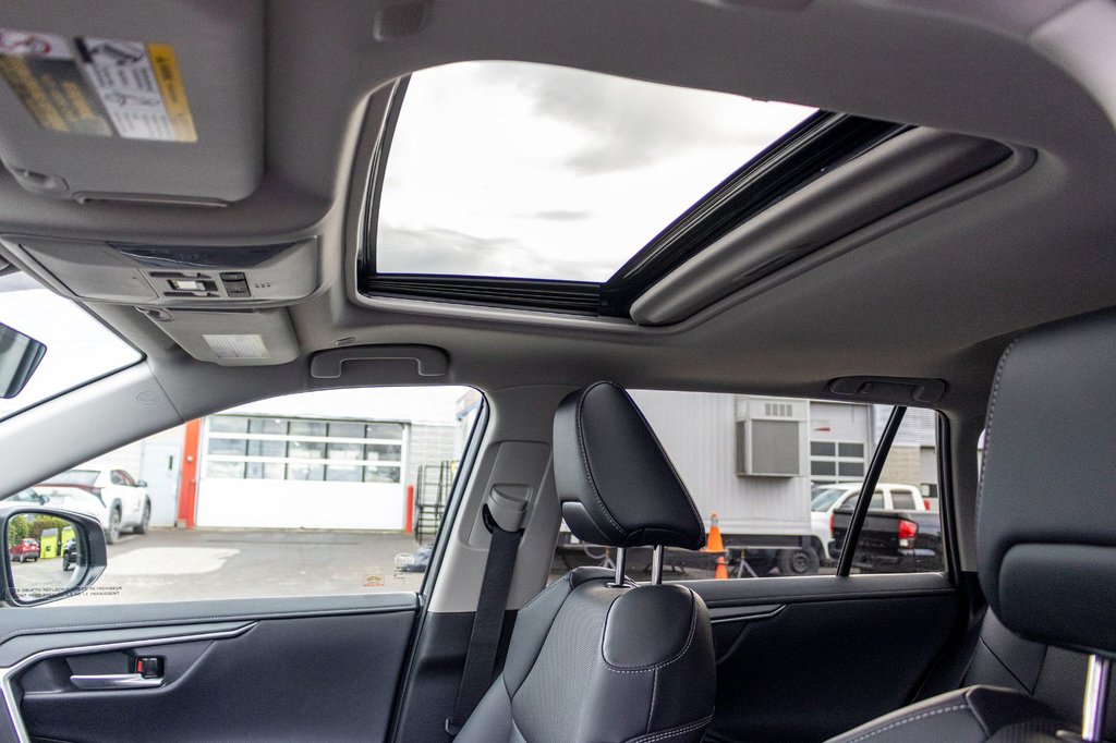 2023 Toyota RAV4 LIMITED **JAMAIS ACCIDENTÉ+CUIR+TOIT+19PO+CARPLAY* in Charlemagne, Quebec - 31 - w1024h768px
