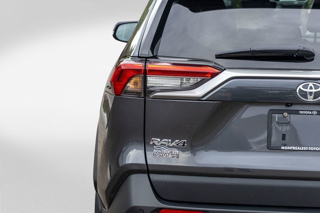 2023 Toyota RAV4 LIMITED **JAMAIS ACCIDENTÉ+CUIR+TOIT+19PO+CARPLAY* in Charlemagne, Quebec - 38 - w1024h768px