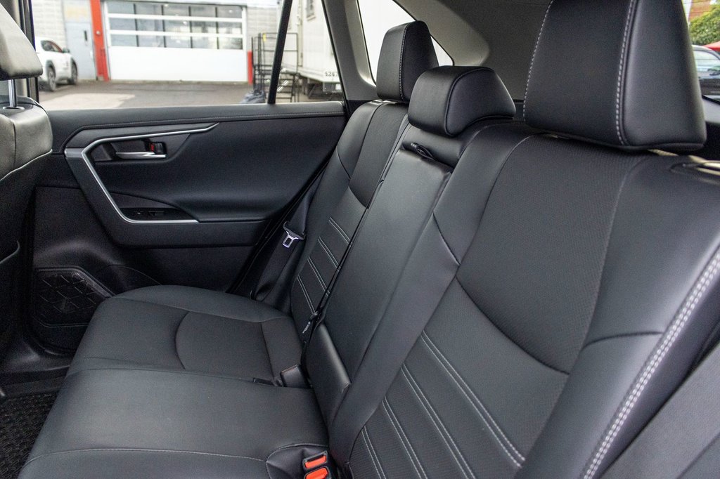 2023 Toyota RAV4 LIMITED **JAMAIS ACCIDENTÉ+CUIR+TOIT+19PO+CARPLAY* in Charlemagne, Quebec - 36 - w1024h768px