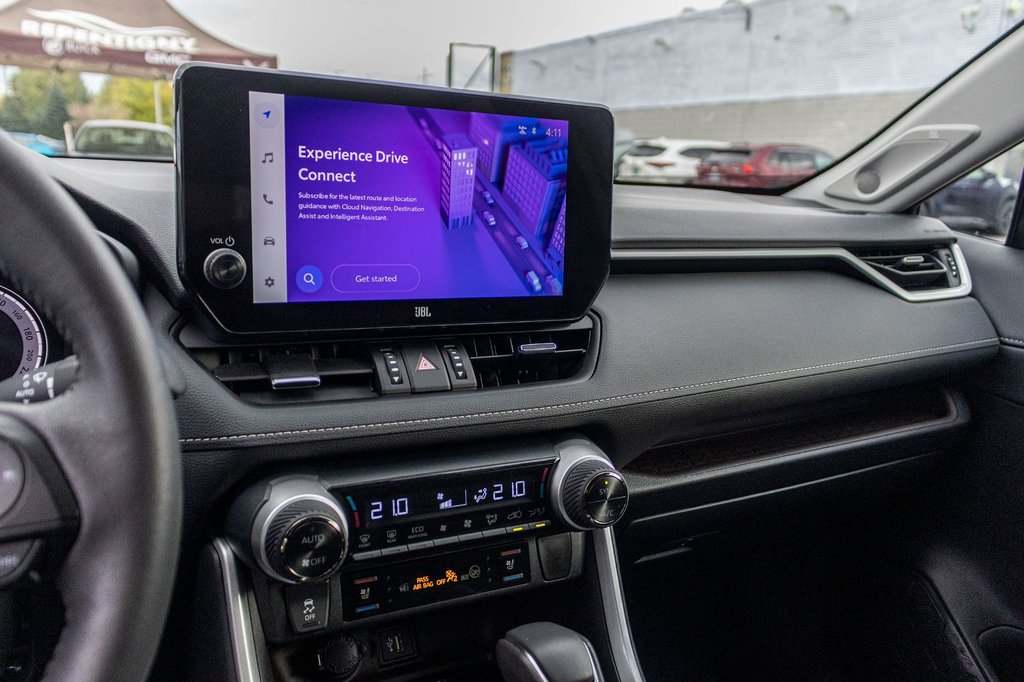 2023 Toyota RAV4 LIMITED **JAMAIS ACCIDENTÉ+CUIR+TOIT+19PO+CARPLAY* in Charlemagne, Quebec - 15 - w1024h768px